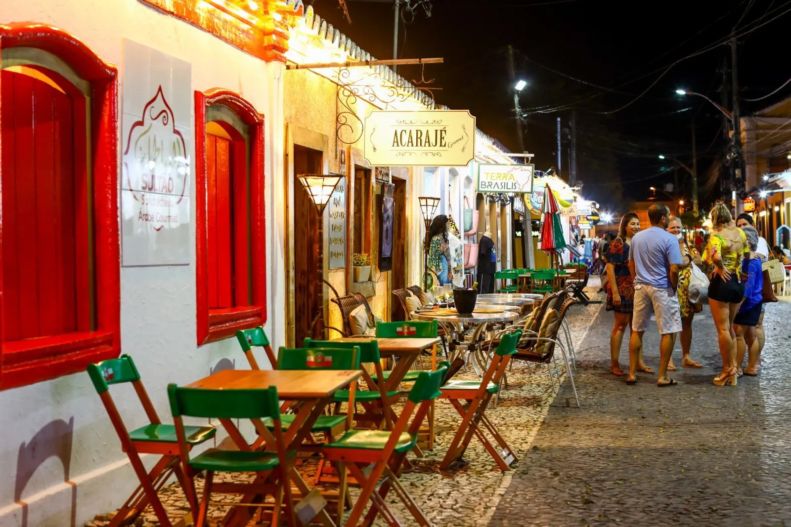 Passarela do Álcool em Porto Seguro à noite