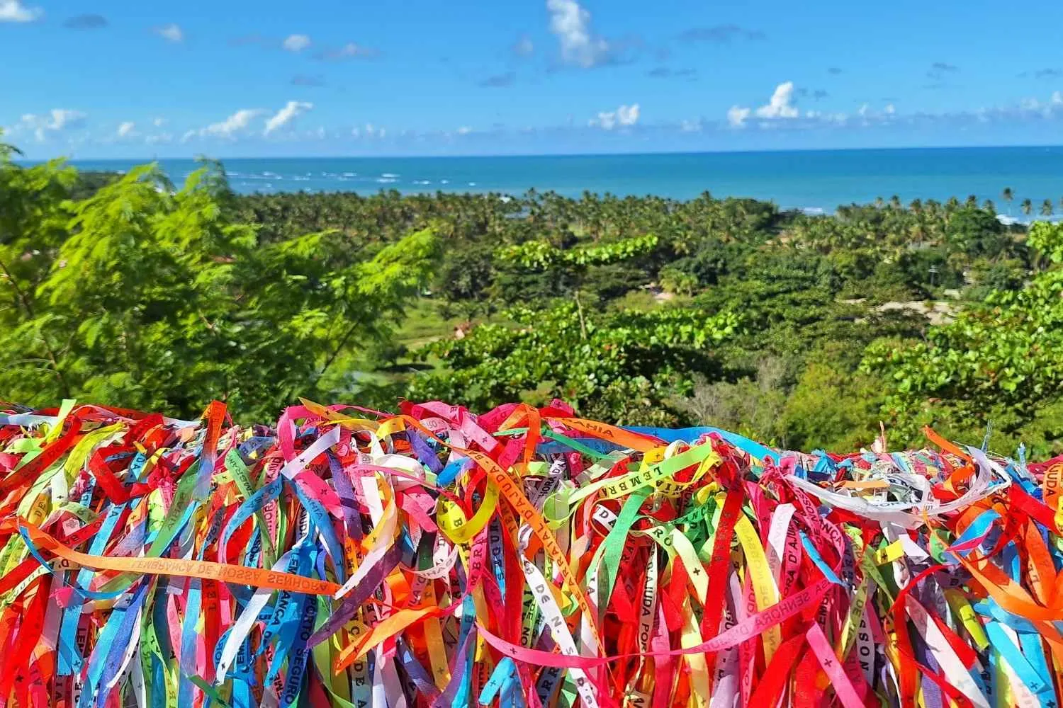 Cintas coloridas en Porto Seguro